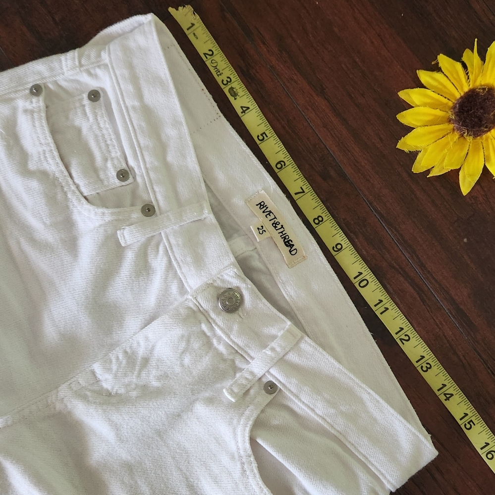 Madewell Rivet & Thread Distressed High Rise Boyjean In White 💗 - Picture 7 of 11